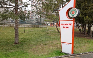 /PARKLAR/ALSANCAK PARKI/02.jpg