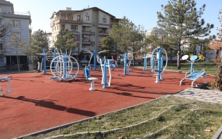 /PARKLAR/YILDIRIM BEYAZİD PARKI/hb4a7137.JPG