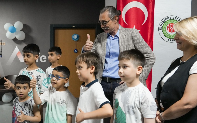ÜCRETSİZ SÜNNET UYGULAMASINA YOĞUN İLGİ: BAŞKAN BEŞİKCİOĞLU’NDAN ÇOCUKLARA MORAL ZİYARETİ!