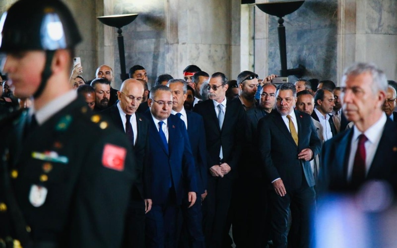 BELEDİYE BAŞKANIMIZ SAYIN ERDAL BEŞİKCİOĞLU ANITKABİR'DE