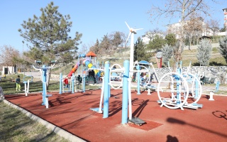 /PARKLAR/YILDIRIM BEYAZİD PARKI/hb4a7152.JPG